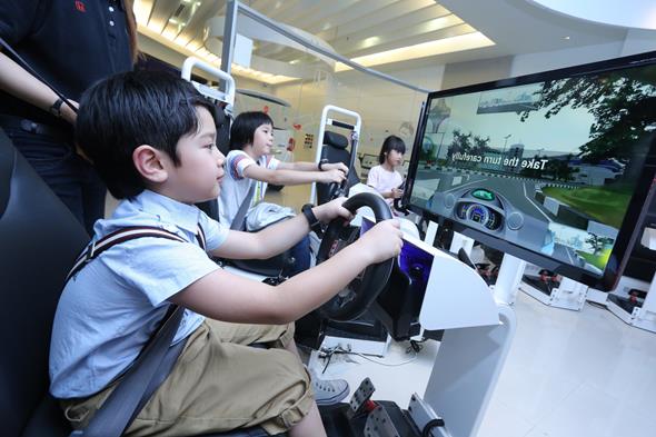 simuladores-de-conducción-¿el-futuro-de-las-autoescuelas-realmente-está-en-la-realidad-virtual
